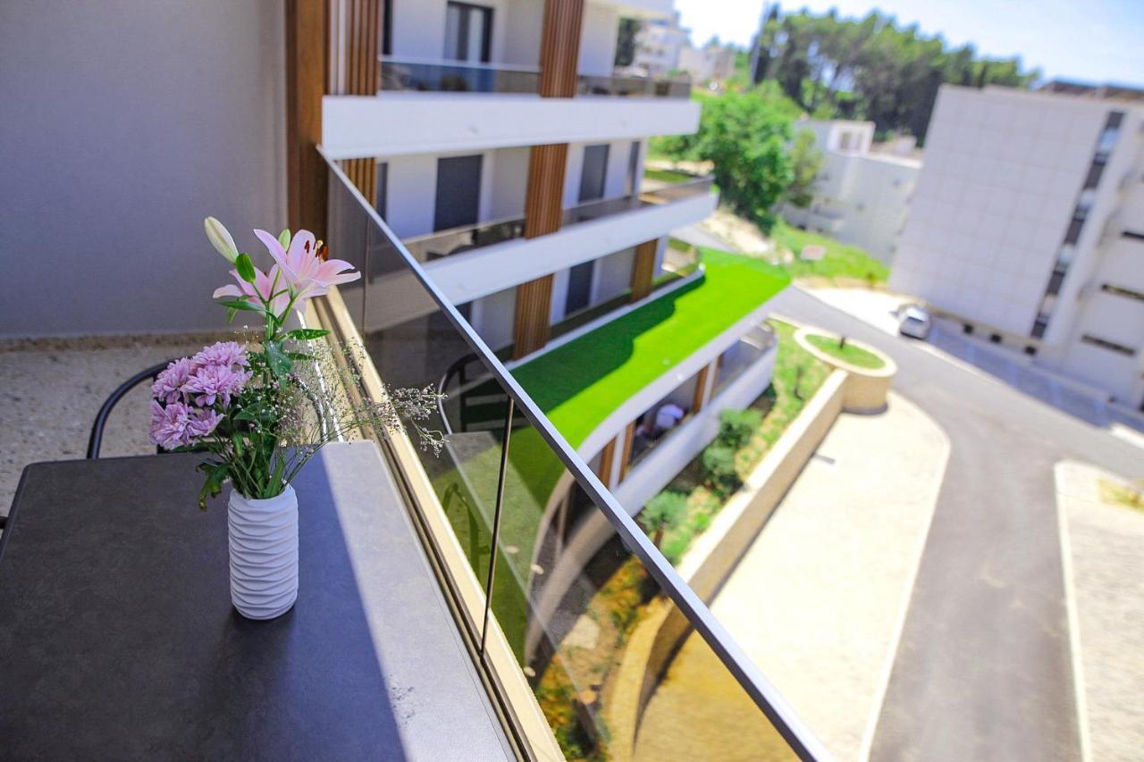 Allure Apartments ウルツィニ エクステリア 写真