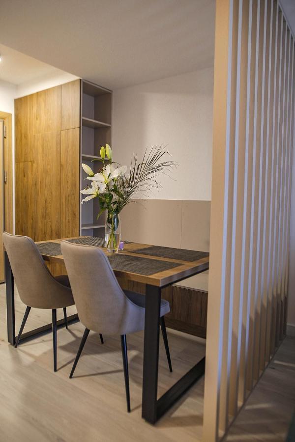 Allure Apartments ウルツィニ エクステリア 写真