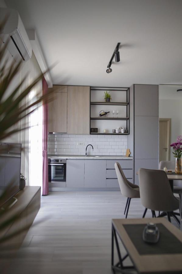Allure Apartments ウルツィニ エクステリア 写真