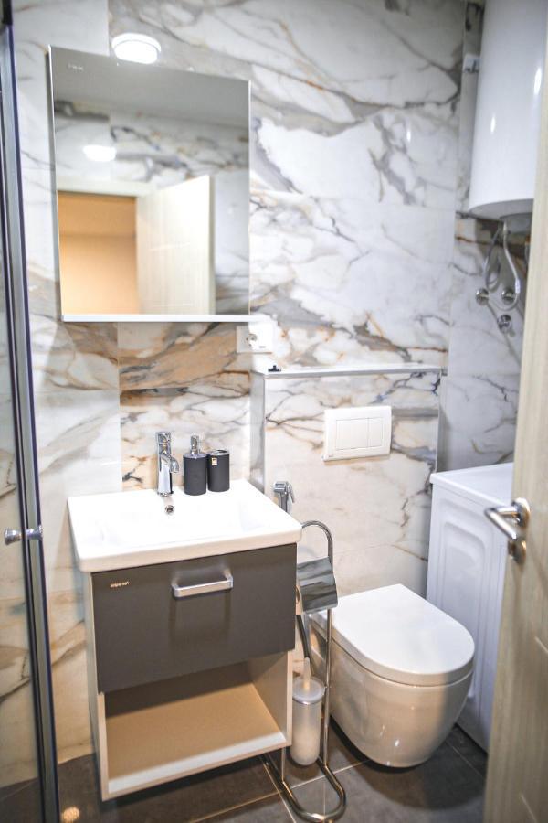 Allure Apartments ウルツィニ エクステリア 写真