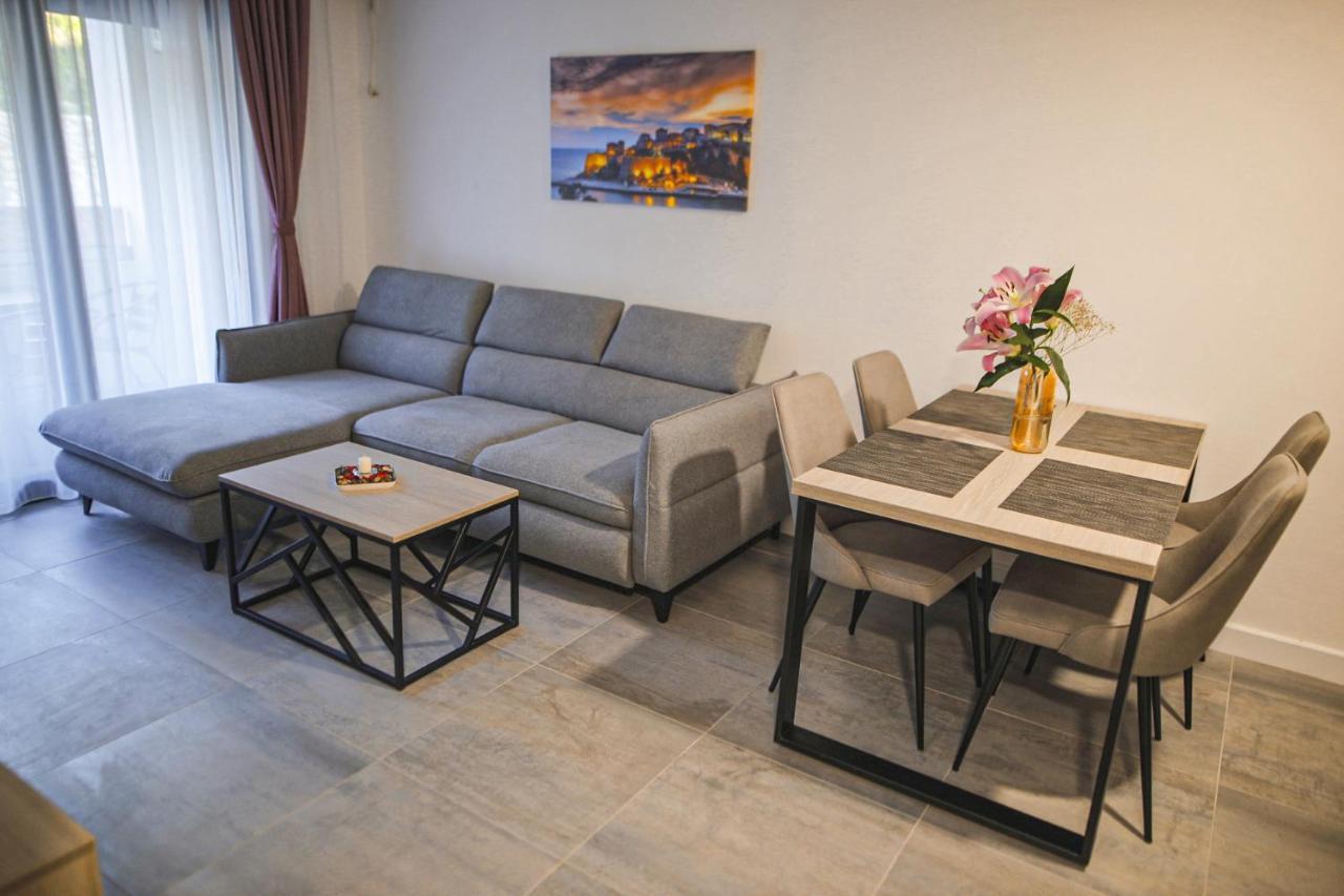 Allure Apartments ウルツィニ エクステリア 写真